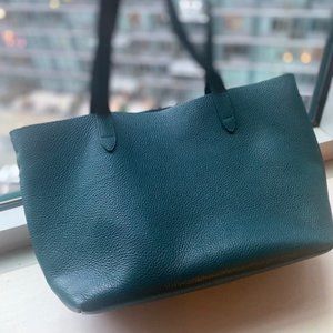 pebbled leather Cuyana easy tote in Jade